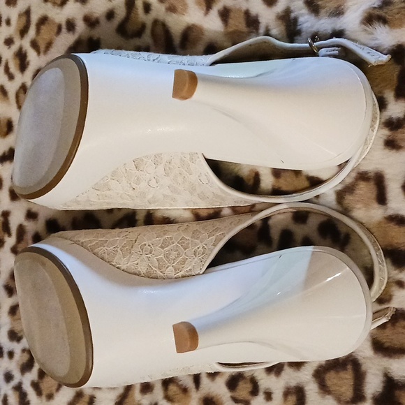 NWOT Nine West ROXII Champagne Lace Open Toe 1" Platform 4" Heels Sz 9M - Picture 7 of 16